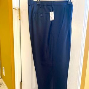 Jos A  Banks Men pants  and save size 46x32 great deal for someone